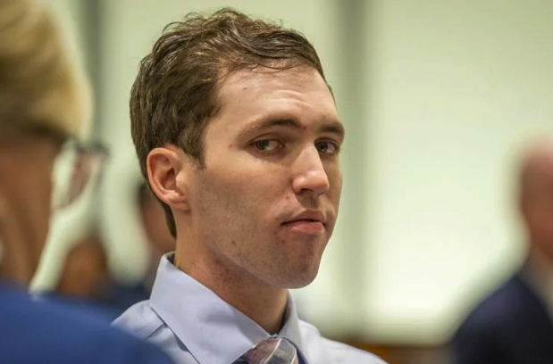 Defendant in Charlie Kirk's killing asks judge to disqualify prosecutors